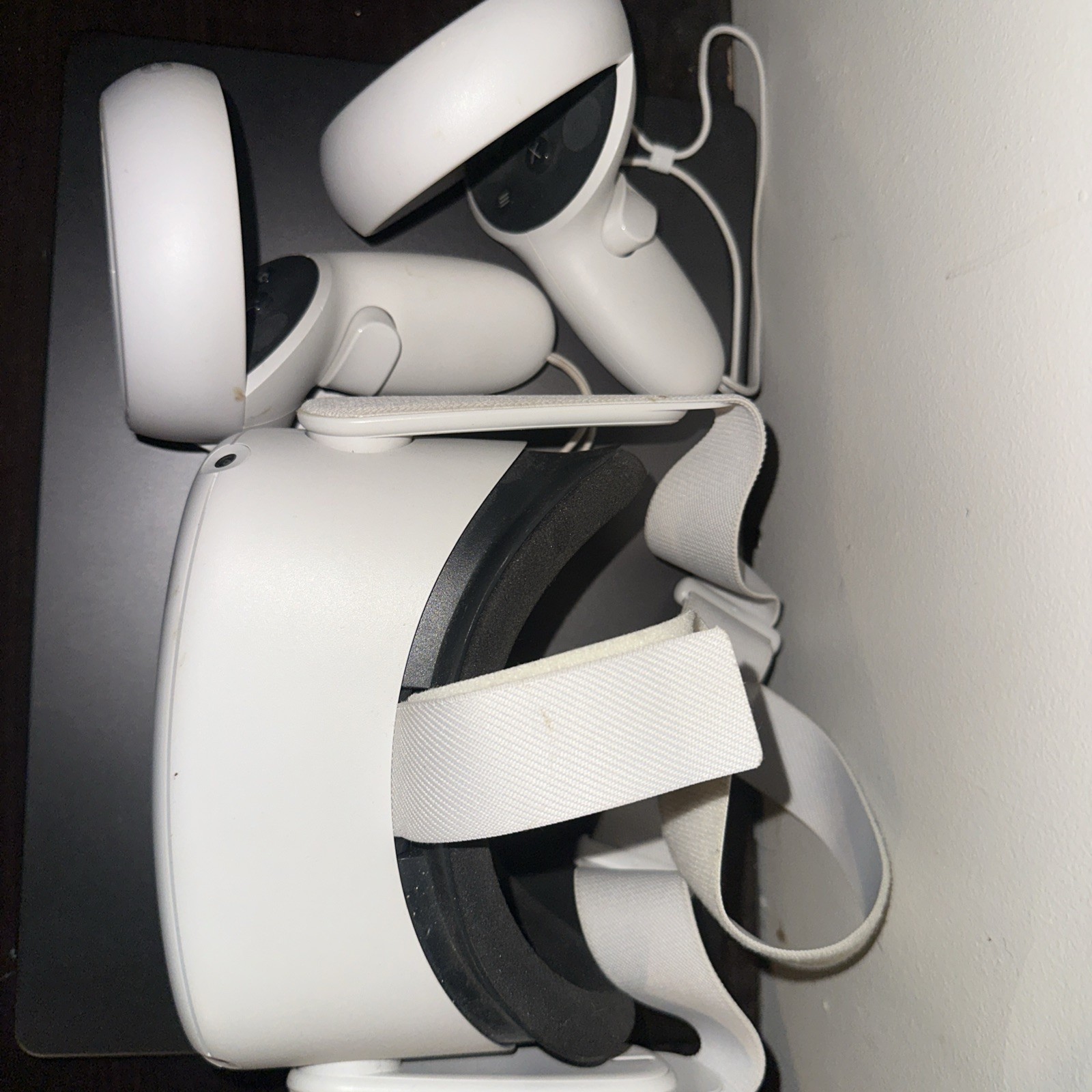 Meta Quest 2 VR Headset