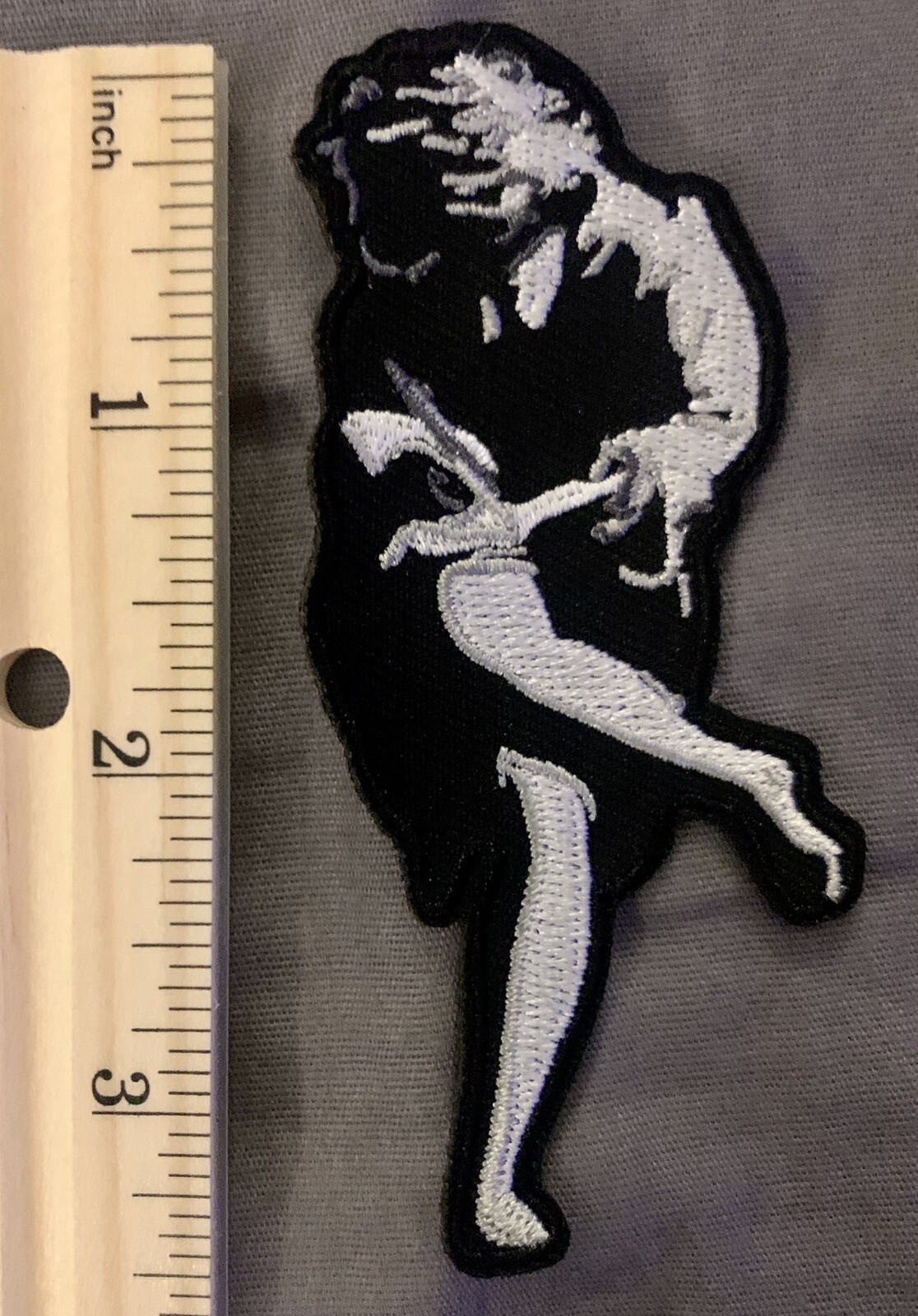 GUNS N ROSES Embroidered Patch 🔥USE YOUR ILLUSION🔥Custom 3.5x2 Inch VERY NICE
