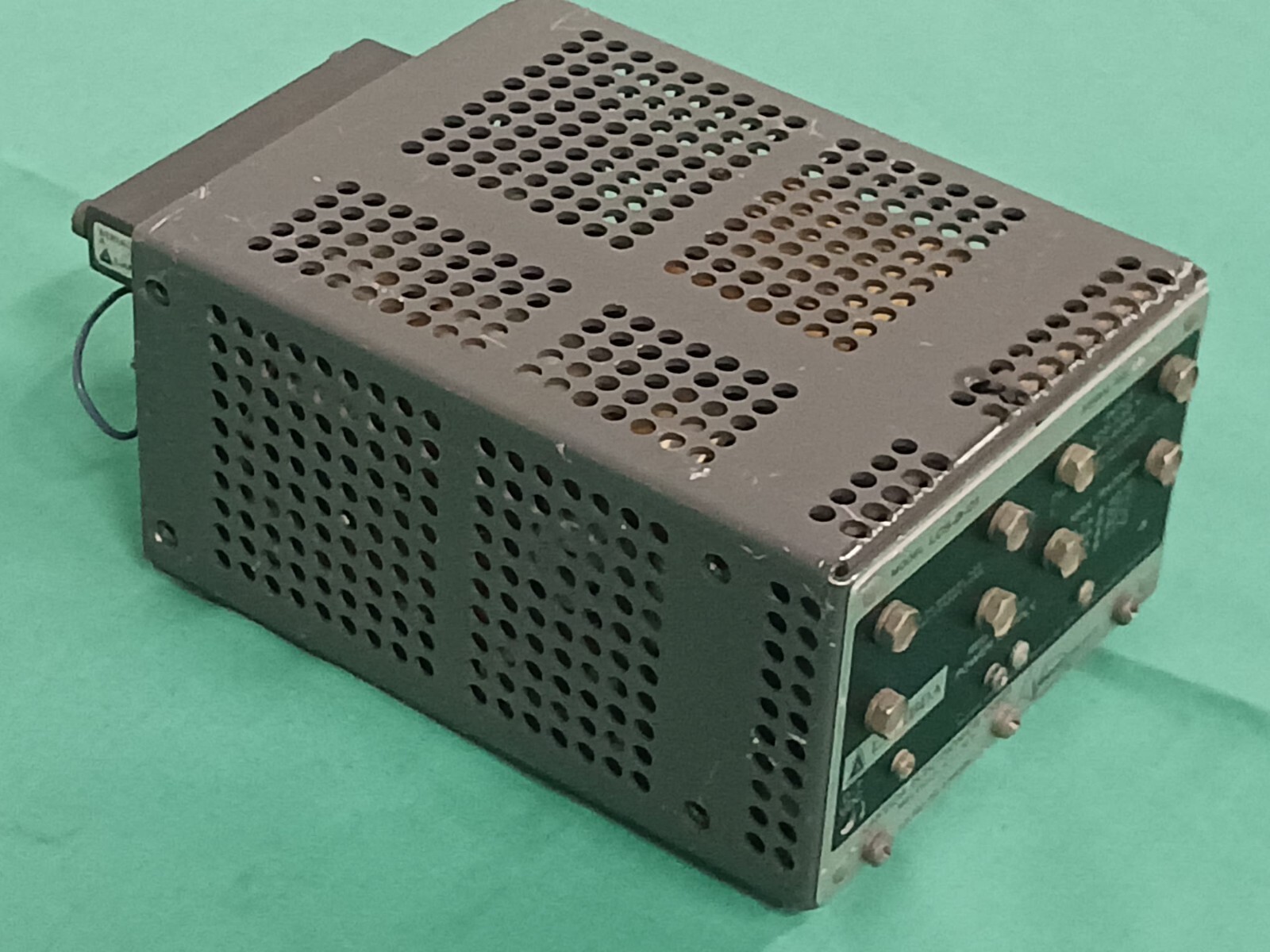 Lambda Veeco LCS-B-01 Regulated Power Supply