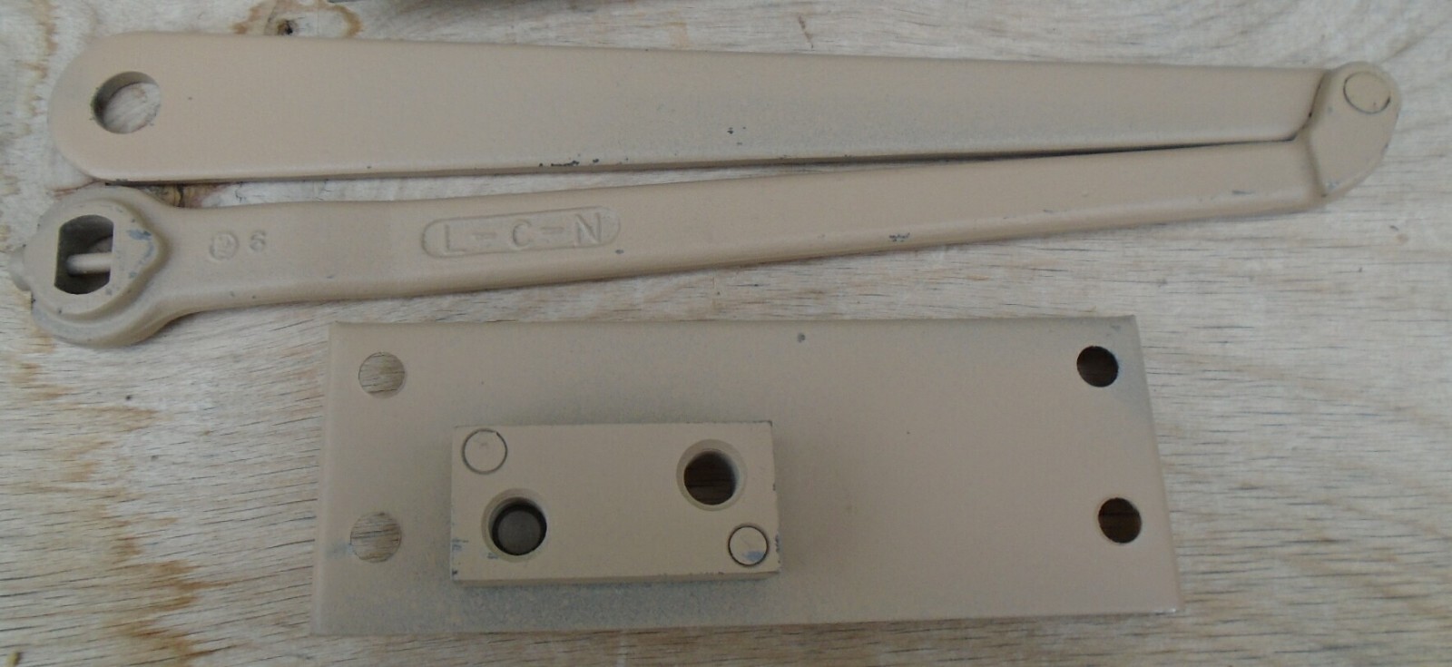 NOS LCN 303-35 ARM FOR LCN 3030 AKA 330 ARM ONLY Left LH   - FREE SHIP