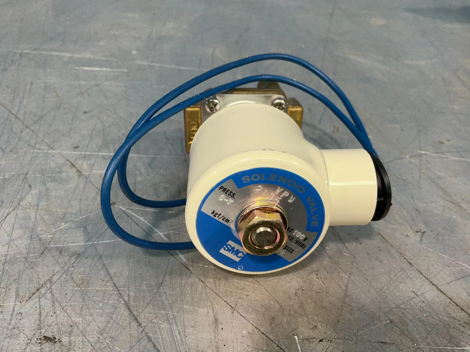 SMC SOLENOID VALVE 2135