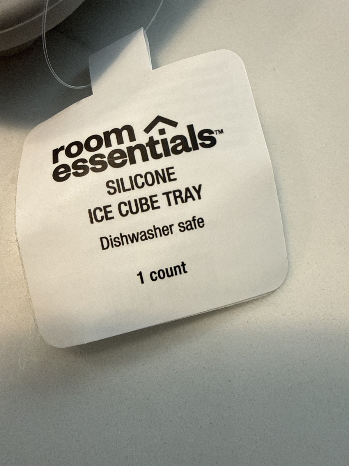 ROOM ESSENTIALS SILICONE ICE CUBE TRAY