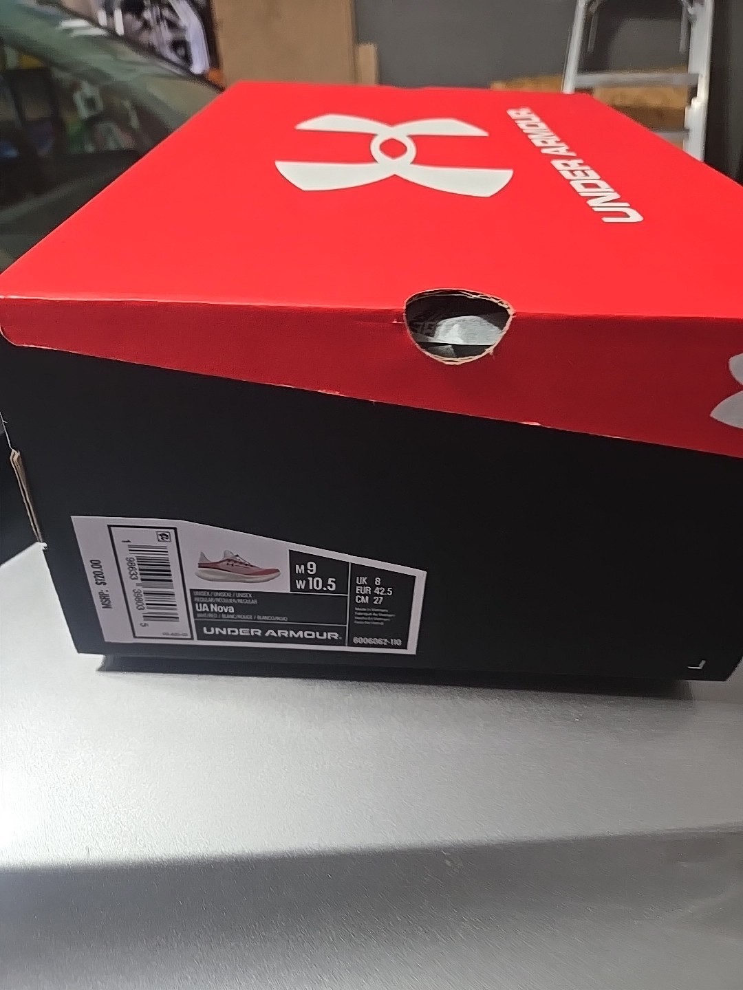Brand New Under Armour Nova Summit running shoes - Unisex Black/White + FREEBIES