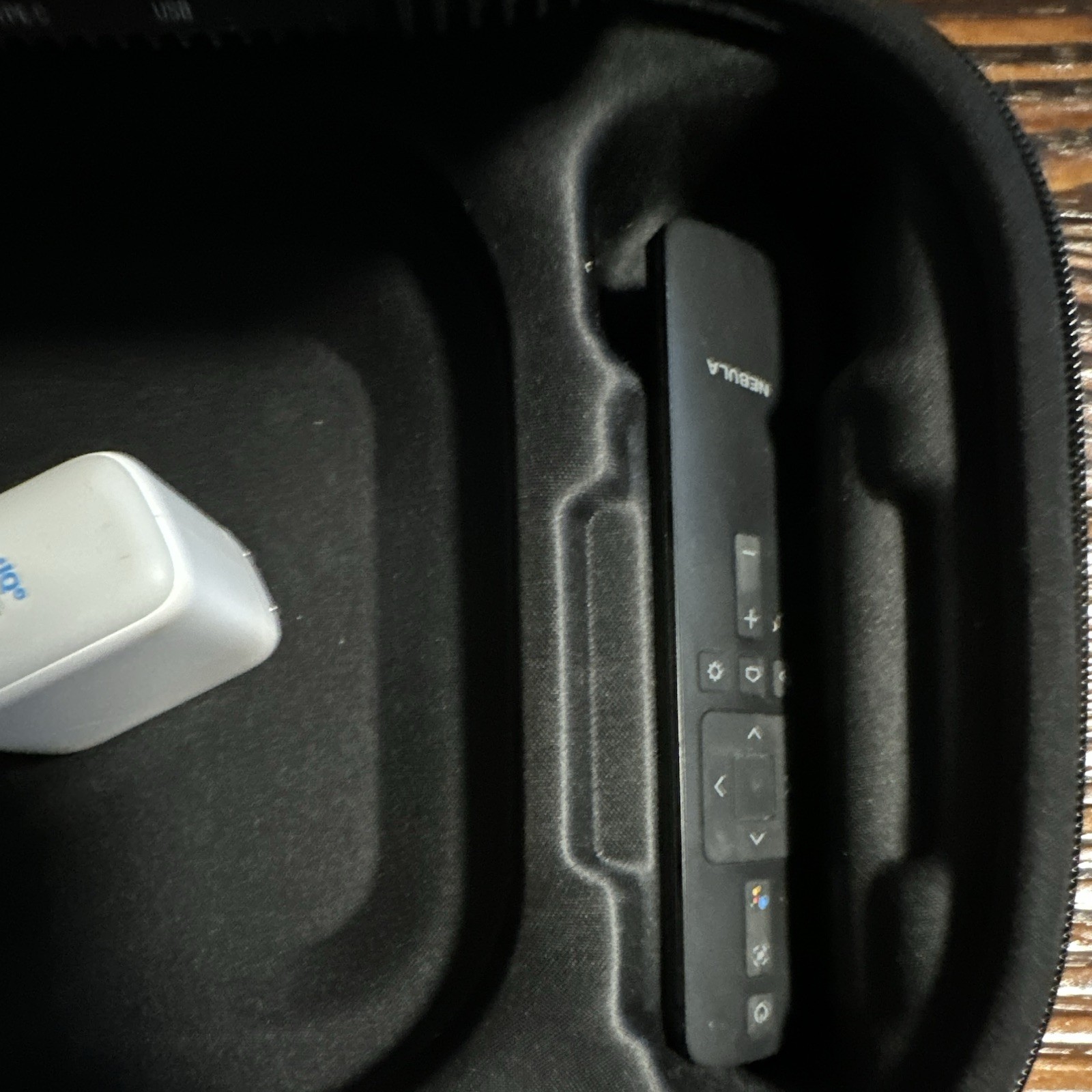 Nebula Desktop Projector (Nebula) w/ Case Remote Anker Charger HDMI USB USB-C