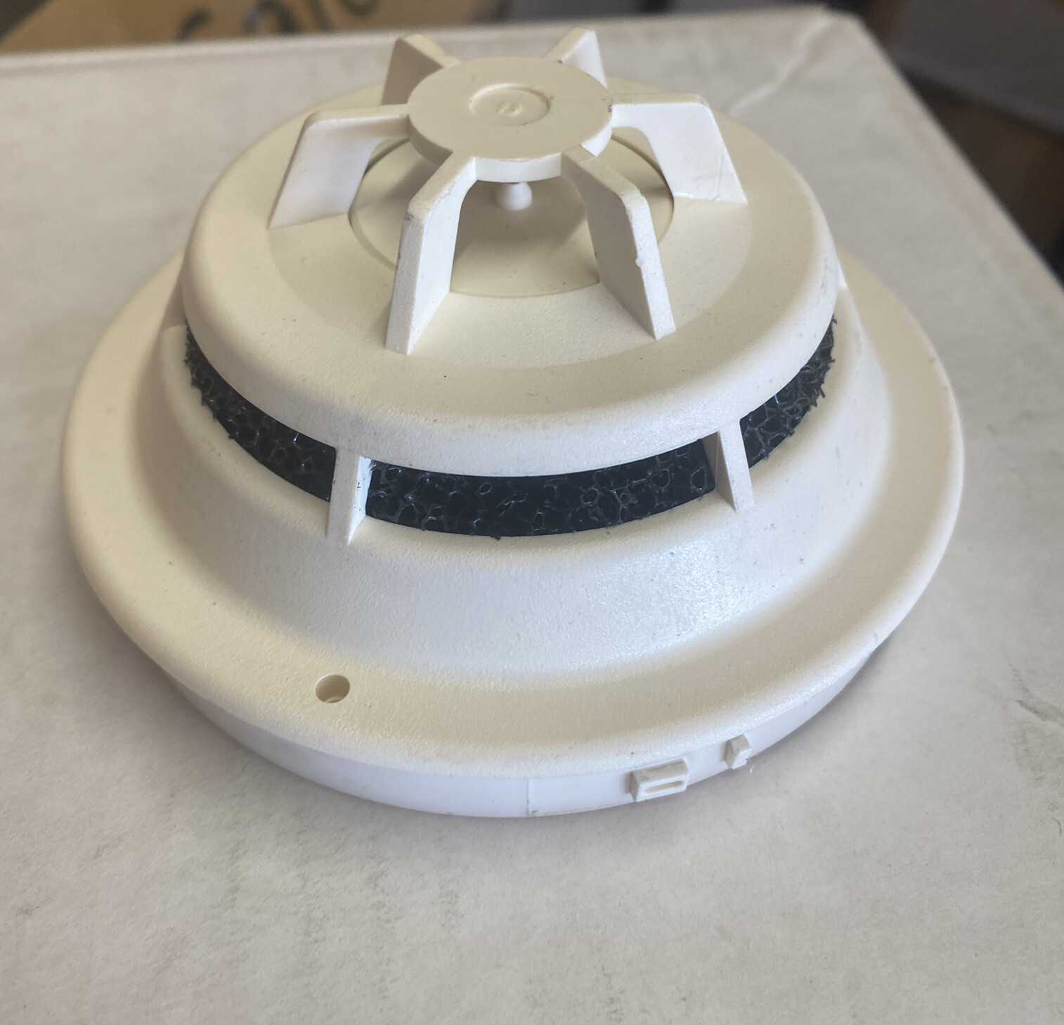 Siemens FP-11 Smoke Detector Head FIRE ALARM