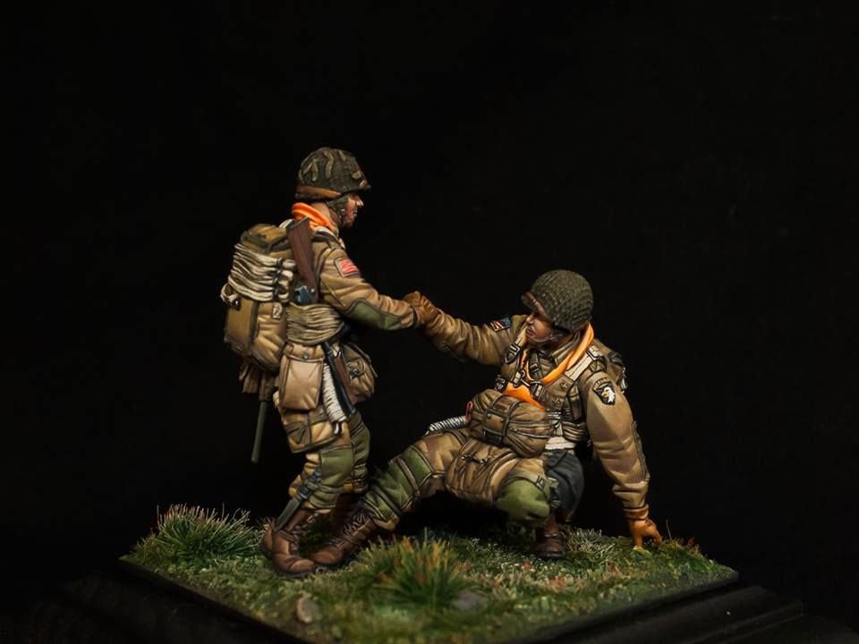 Unpainted 1/35 Resin Model  US  military paratrooper model 1910G