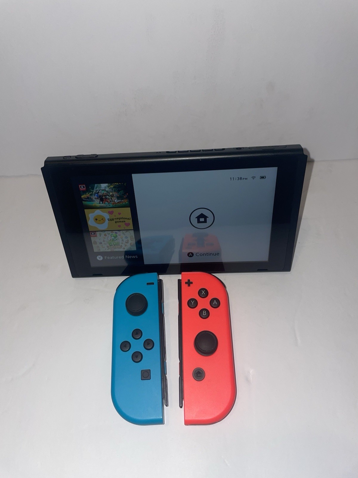 Nintendo Switch Console Bundle Joy-Con Controllers Case Games (Read Description)