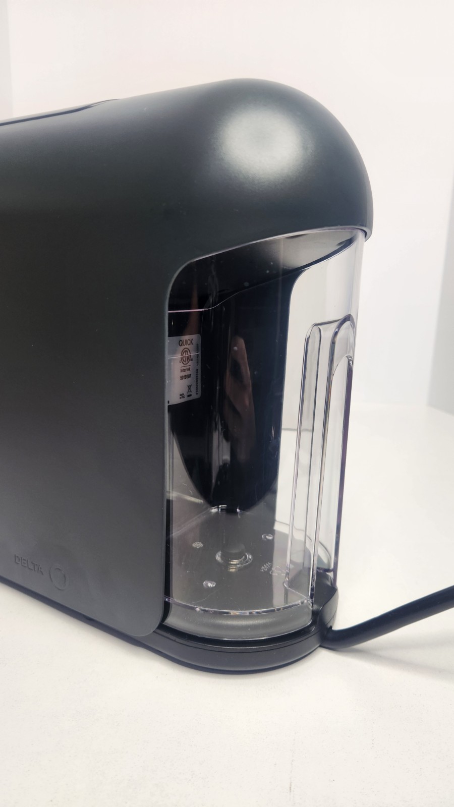 Delta Q Quick Single-Serve Coffee & Espresso Machine – Used –