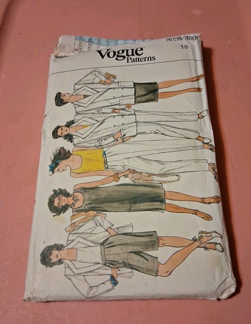 VOGUE VINTAGE UNCUT MISSES PETITE JACKET DRESS TOP PANTS SHORTS  PATTERN 8922