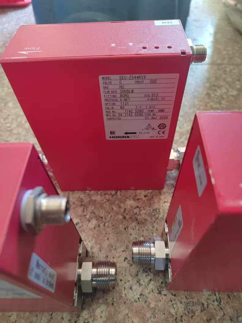 HORIBA STEC SEC-Z544KVX Flow Sensor Used 1PCS