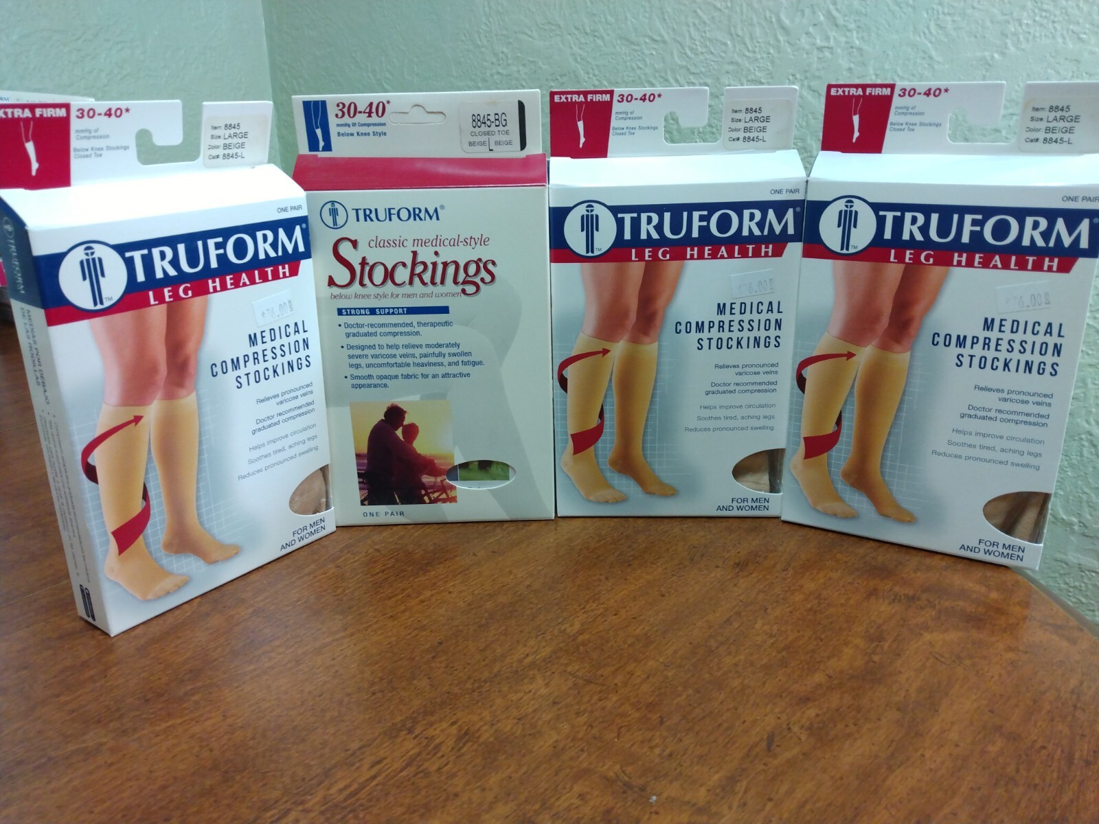 TRUFORM Unisex Closed Toe Below Knee Dot Band 30-40mmHg Beige Large Lot of 4 New