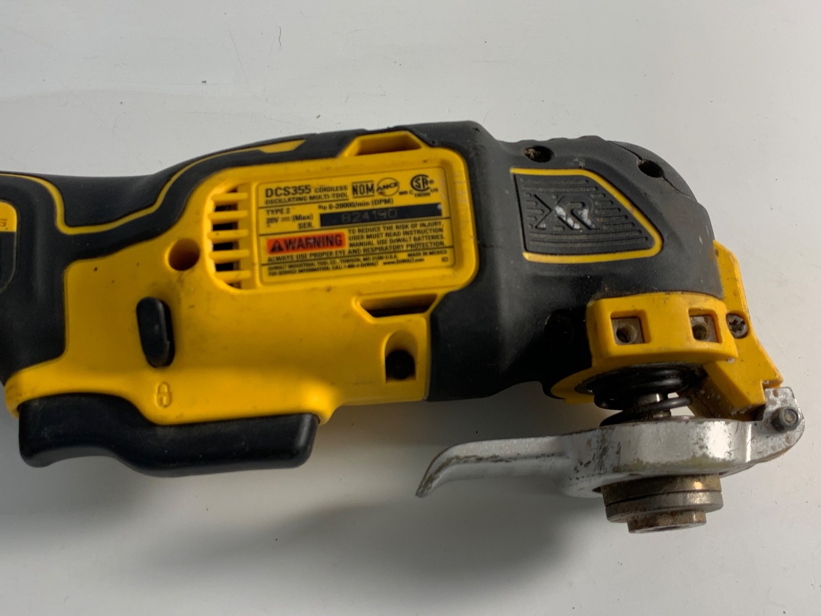 DEWALT OSCILLATING MULTI-TOOL 20V MAX DCS355 TOOL ONLY (WORKS)