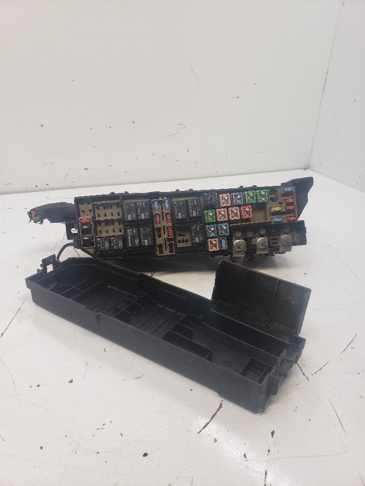 Used Fuse Box Engine fits: 2008 Ford Escape gasoline VIN 1 8th digit Grade A