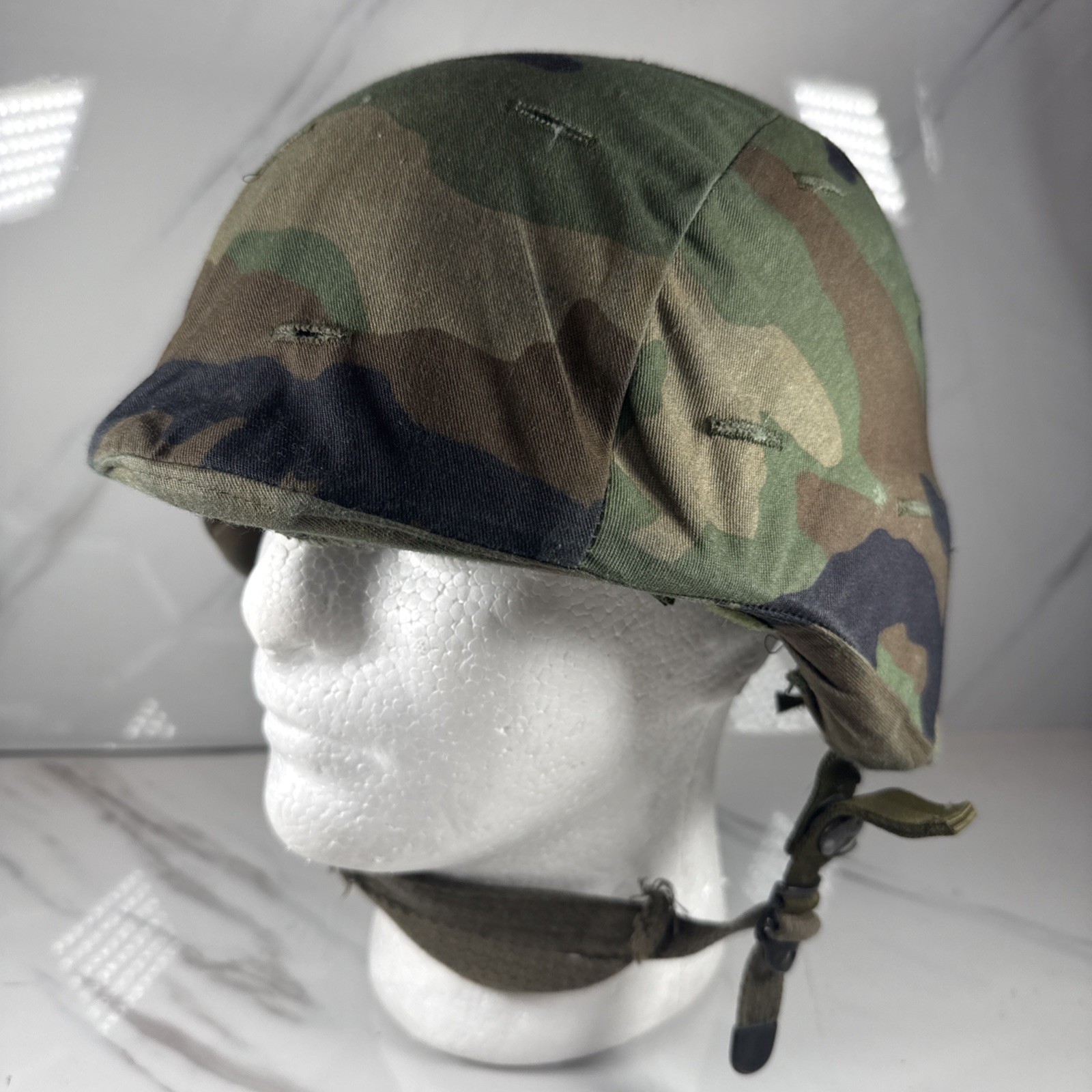 U.S. ARMY PASGT M8 MADE WITH KEVLAR HELMET W/WOODLAND CAMO COVER W Chinstrap