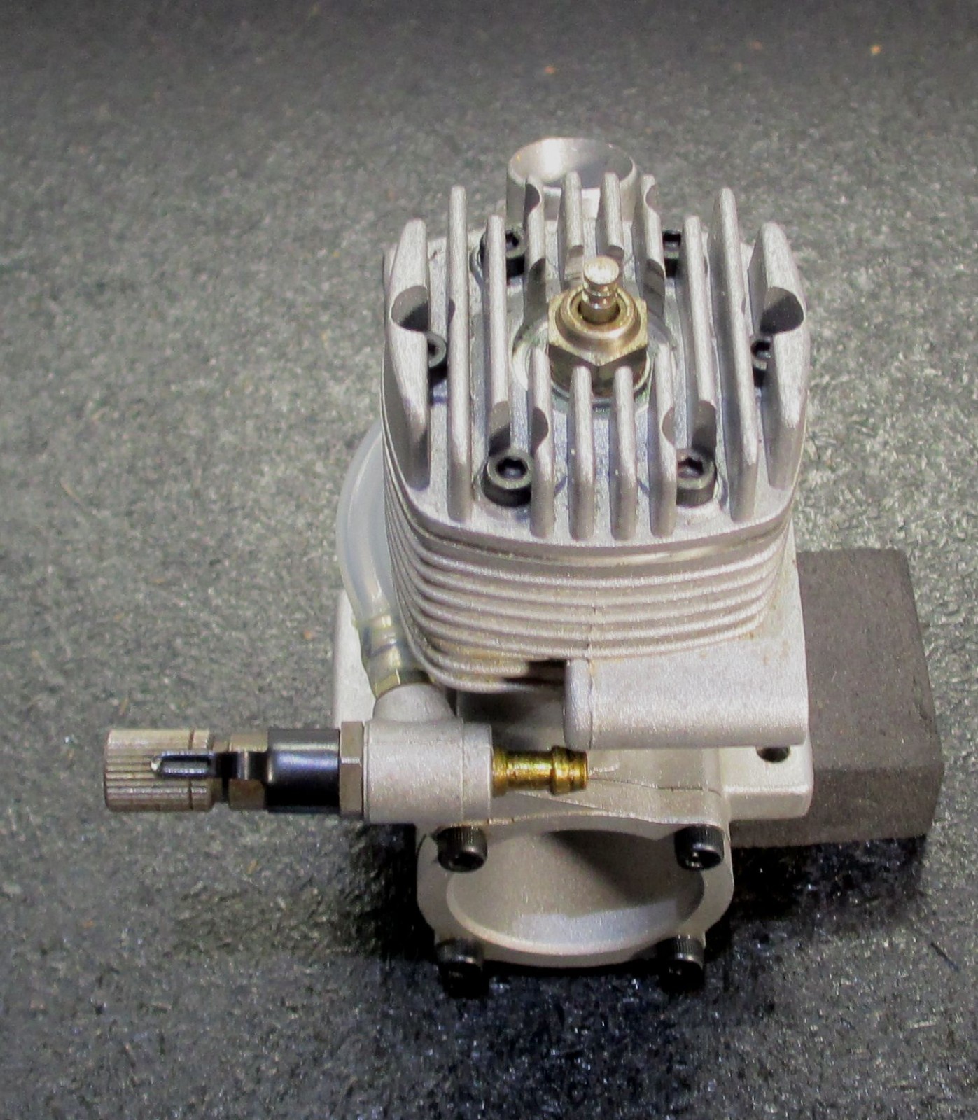 O.S. MAX-25FX 4.07cc 2-Stroke Glow Engine Includes muffler; used for RC airplane
