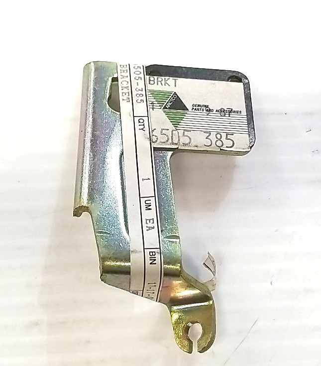 NOS OEM ARCTIC CAT BRACKET  6505-385  ARTIC