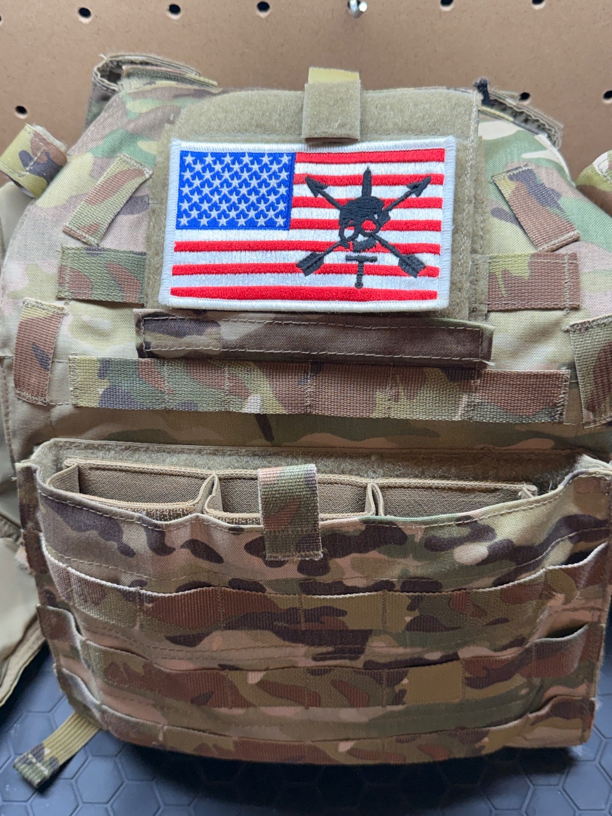 London Bridge Trading LBT-6094B Plate Carrier Large Multicam – Extras Included