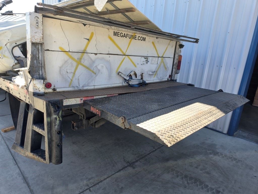 USED MAXON TE-20 TUK-A-WAY Liftgate from 17 FUSO Shipped VIDEO los angeles