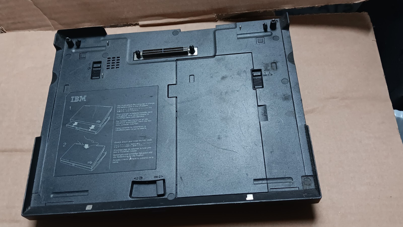 Original Docking station, Ultrabase with CD For IBM Thinkpad 570, 570E Laptop