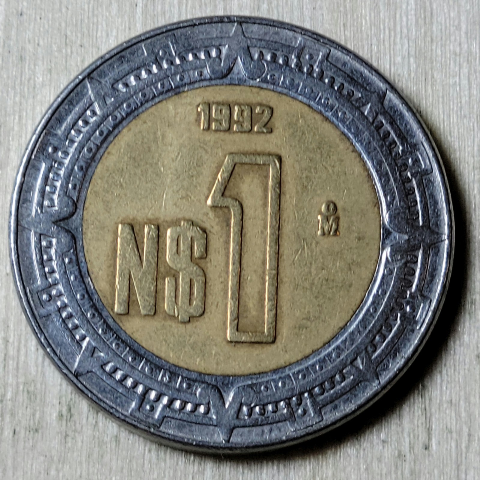 1992 Mexico 1 Peso Coin - 21MM - Km#550 - B154