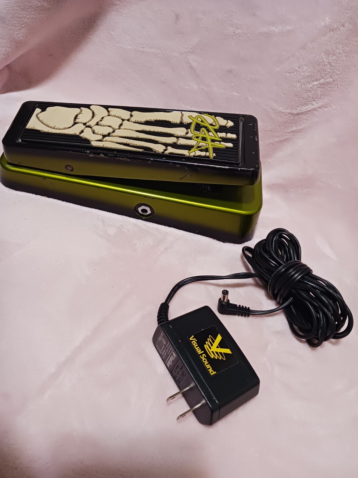 JIM DUNLOP Cry Baby Wah KH95 Guitar Effects Pedal Black and Green W/Charger