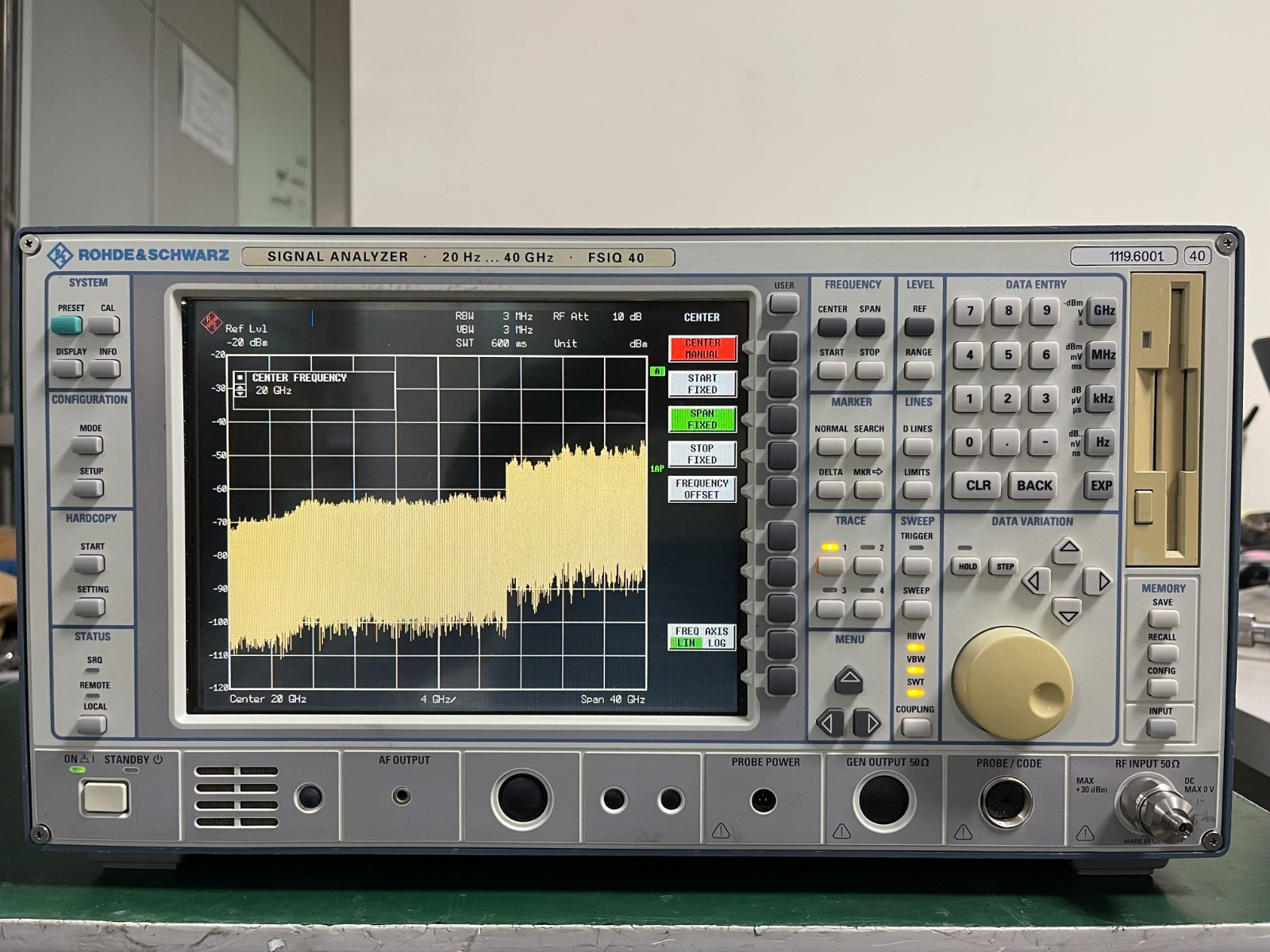 Rohde & Schwarz FSIQ40 Signal Analyzer 20Hz - 40GHz _0018