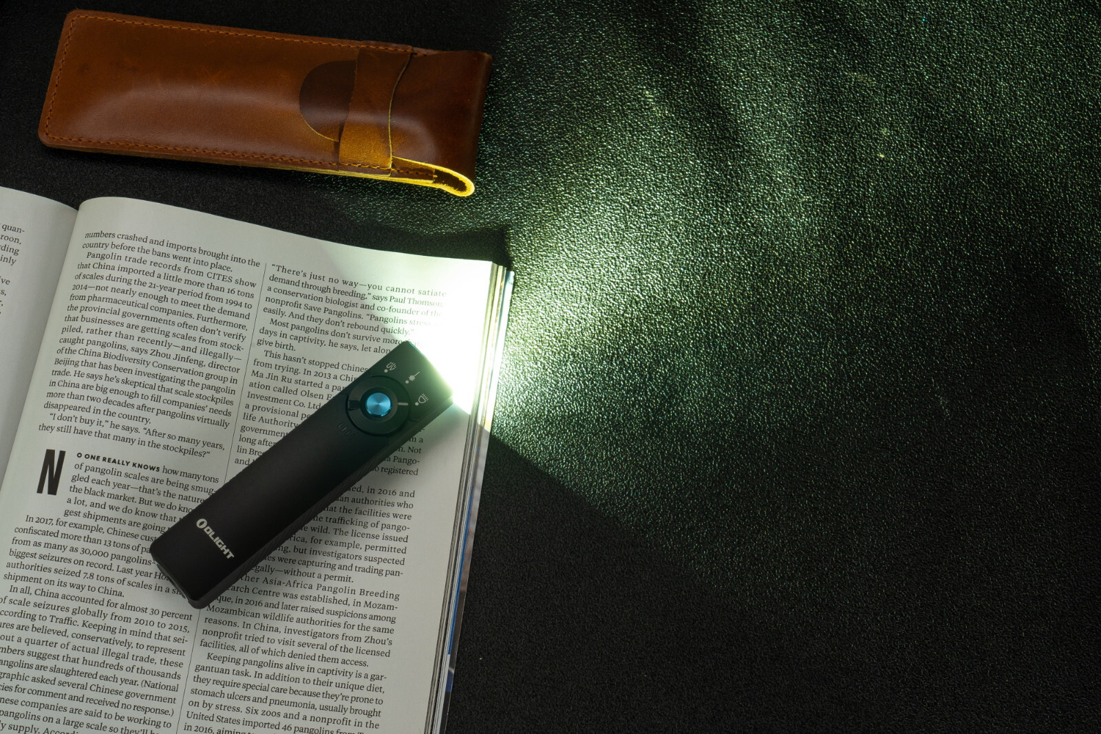 Olight Arkfeld Pro Black CW Flat EDC Flashlight & Baton 4 Premium Black