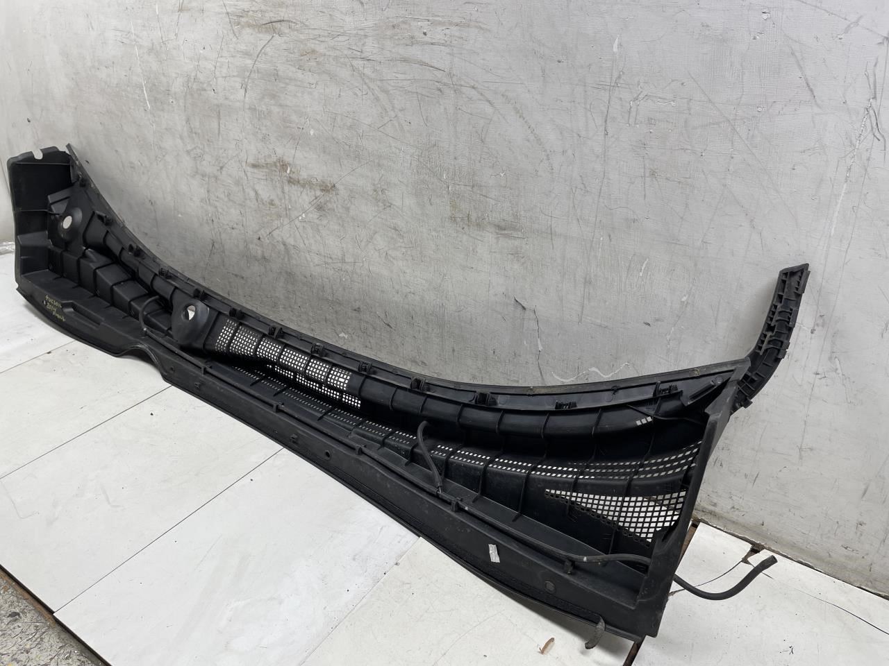 2014 HYUNDAI TUCSON GLS COWL VENT PANEL OEM+