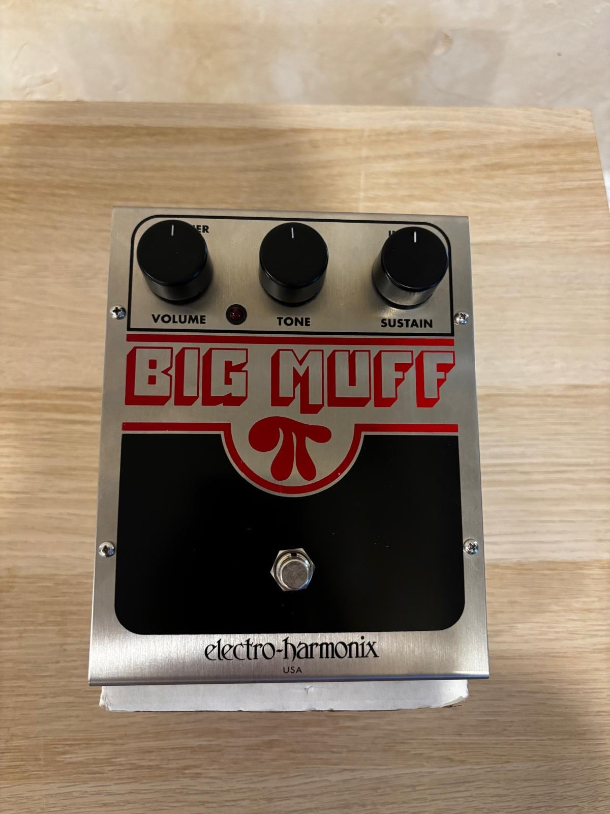 Electro-Harmonix Muff Fuzz Crying Tone Fuzz Guitar Effect Pedal