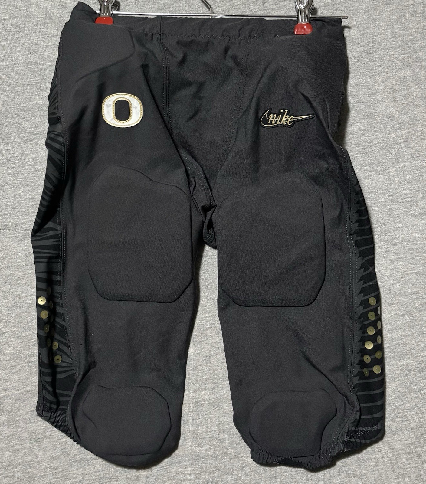2025 Nike OREGON DUCKS PLAYER EXCLUSIVE GAME WORN SHOE DUCK Football Pants +PADS