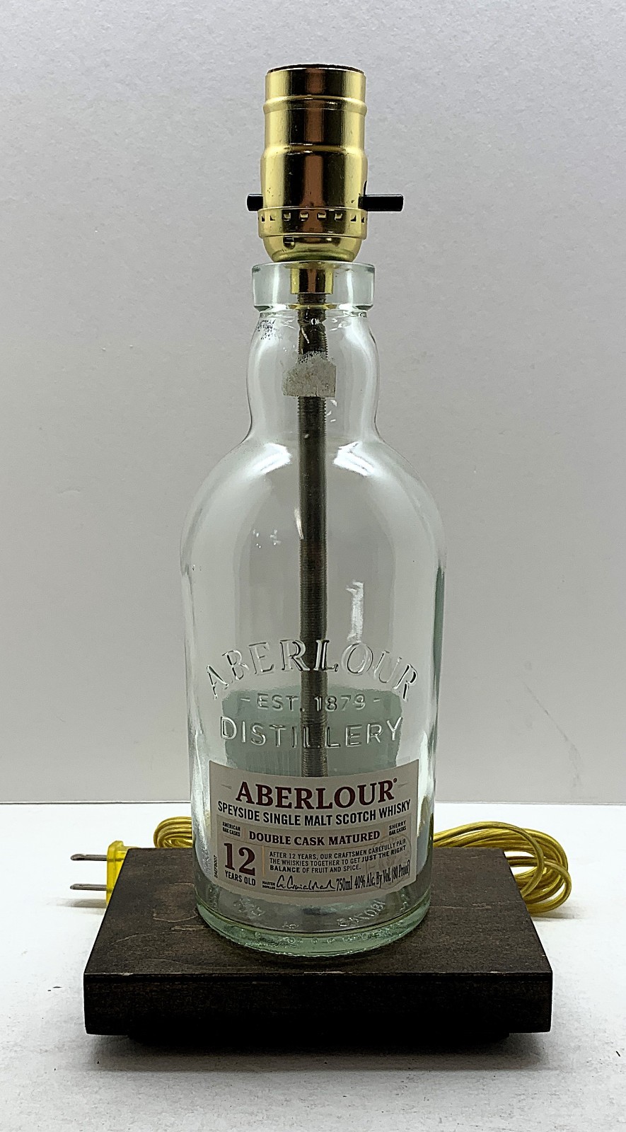 Aberlour Single Malt Whiskey Liquor Bar Bottle TABLE LAMP Light w/ Wood Base