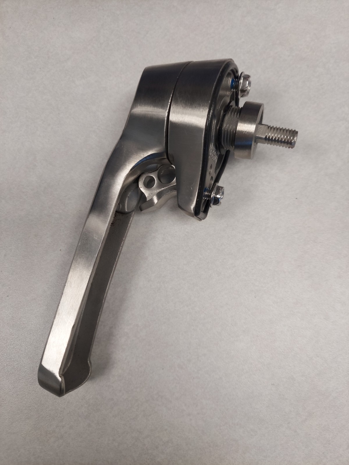 Padlockable Defeater Handle