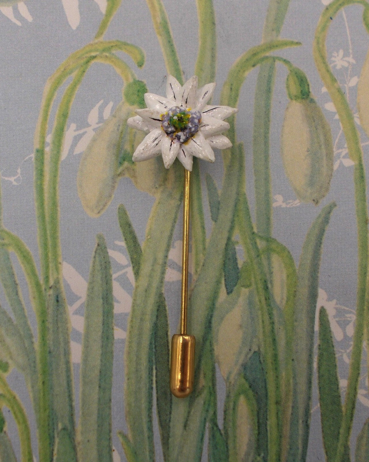 Small EDELWEISS Daisy PIN White Wedding Lapel Flower Pin HANDMADE HAND PAINTED