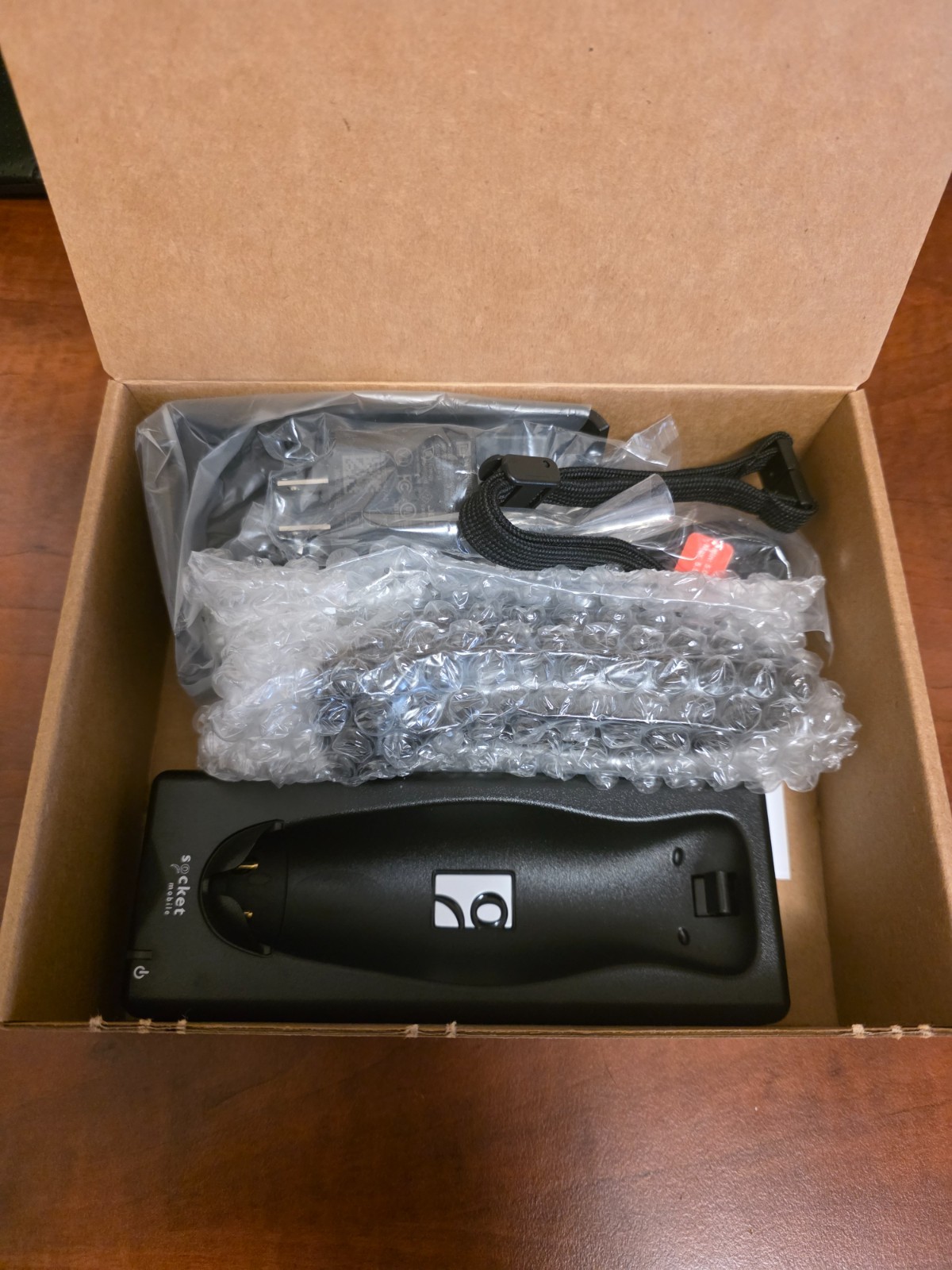 Socket Mobile DuraScan D750 Bluetooth 1D/2D Barcode Scanner Brand New + Charging