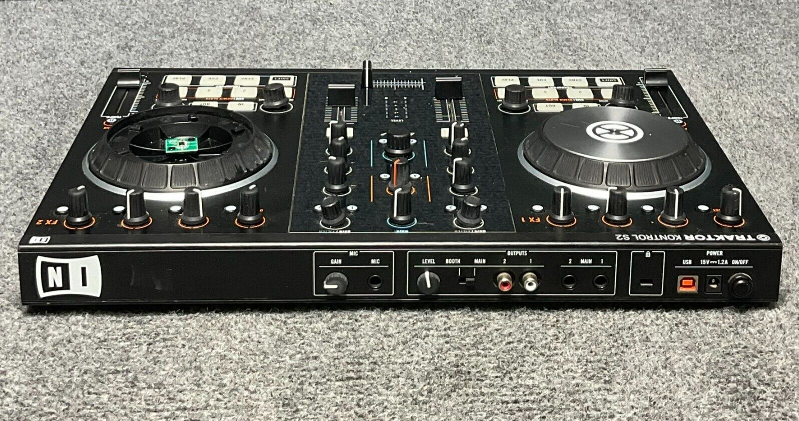 Native Instruments Traktor Kontrol S2 MK2 DJ Controller Black Used