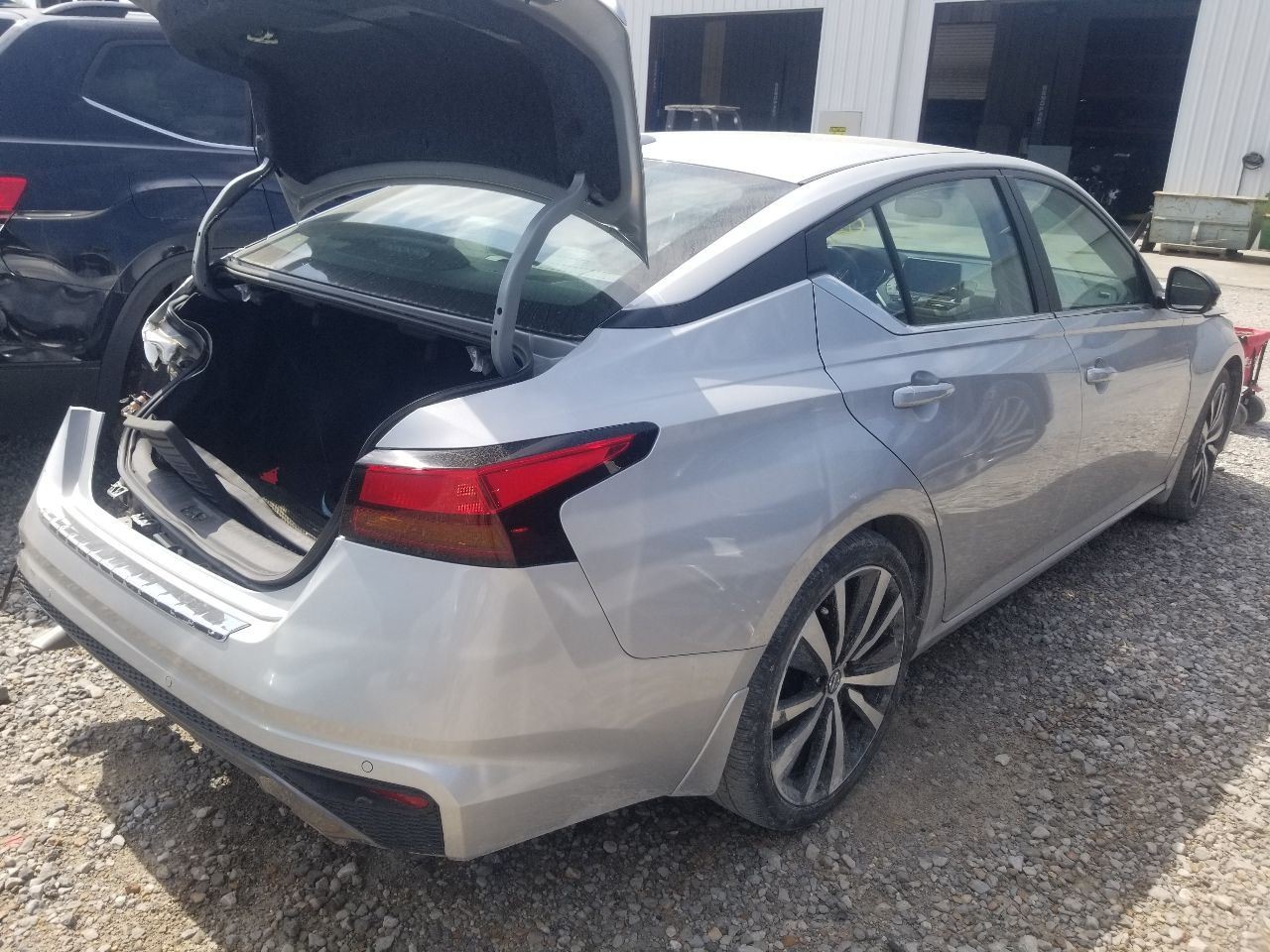 20 NISSAN ALTIMA SR 2.5L AIR SHUTTER