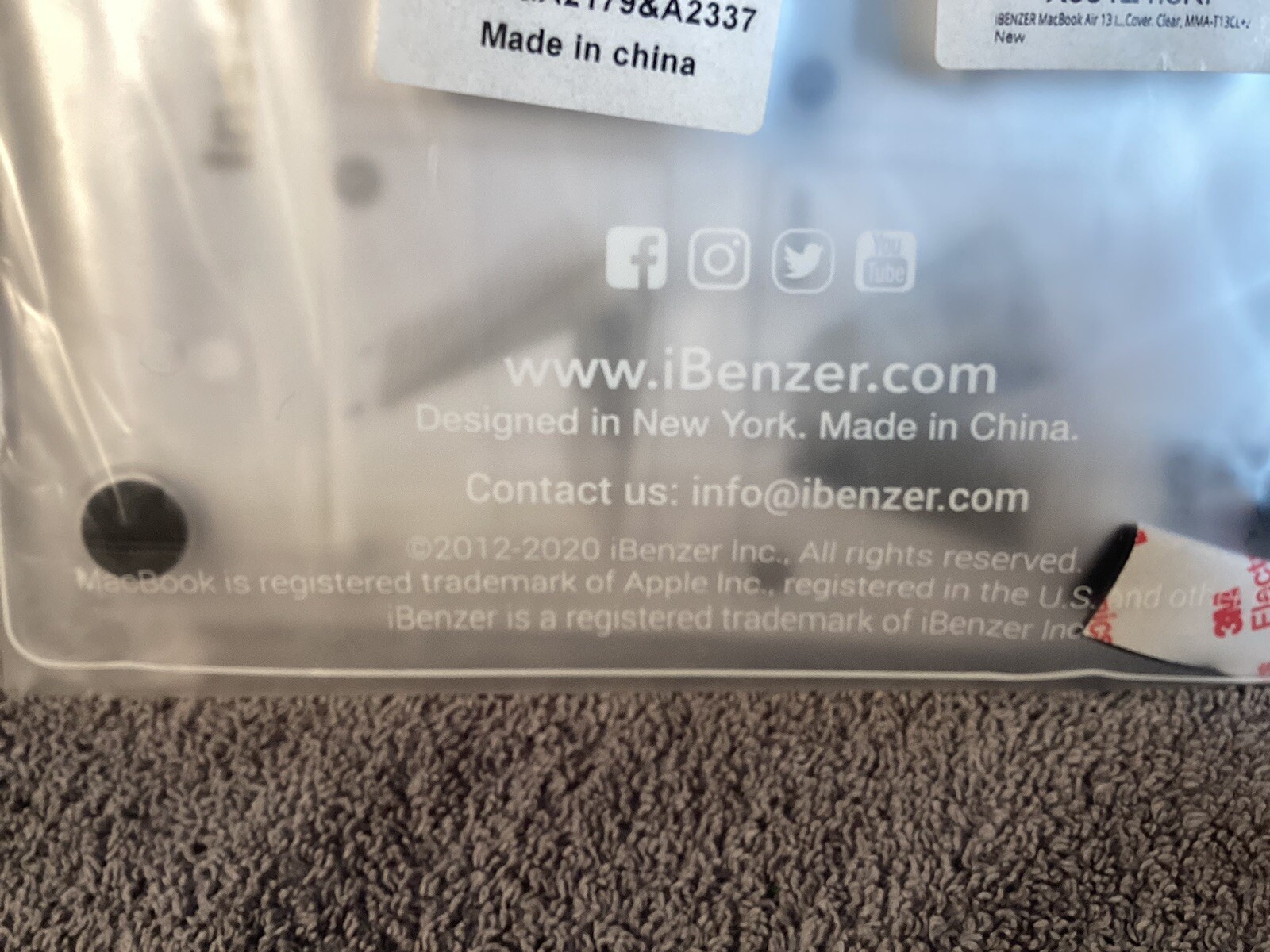 Benzer clear case cover for Macbook Air 13" with installation guide