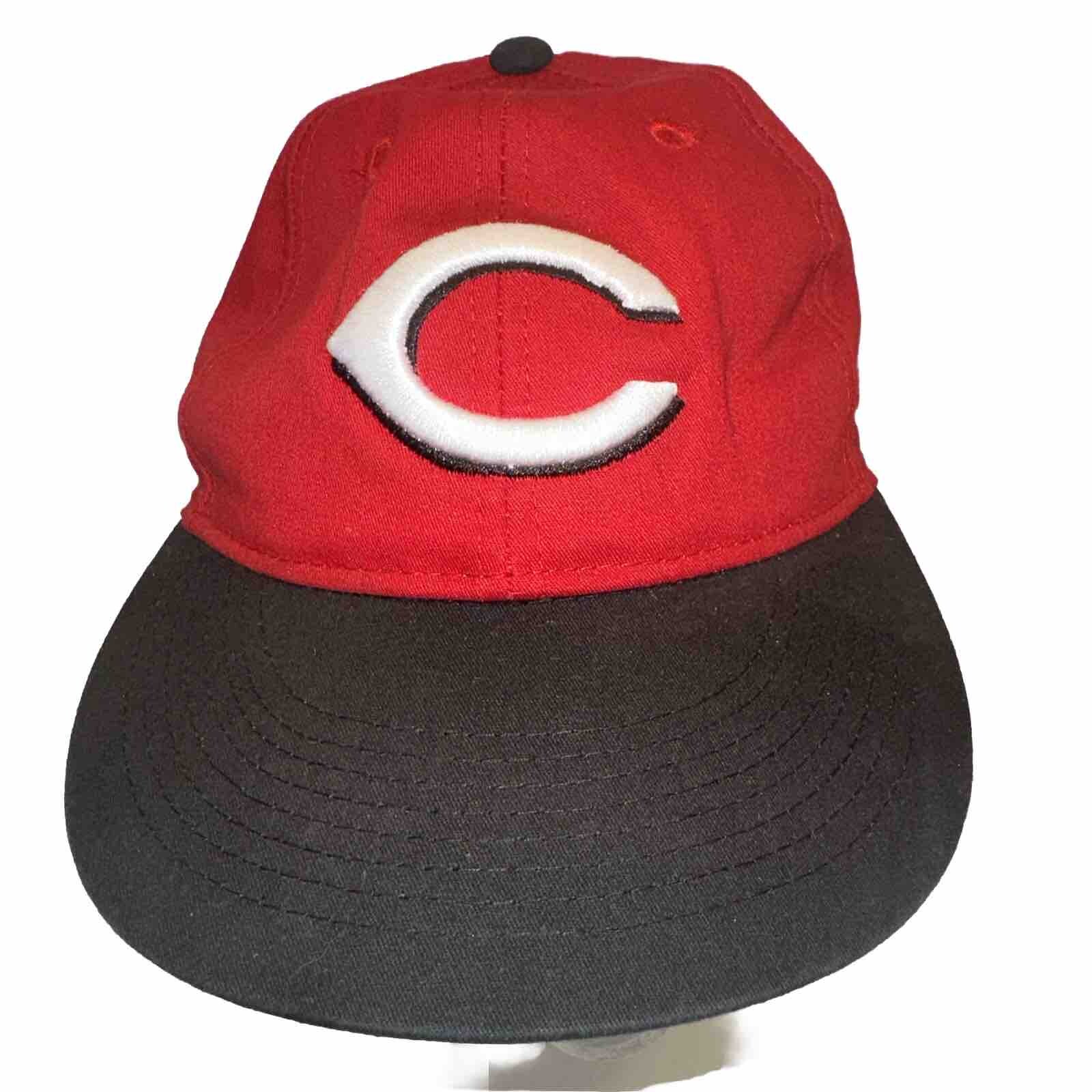Cincinnati Reds Youth Red Hat Cap White C on Front with Black Bill Hook Loop