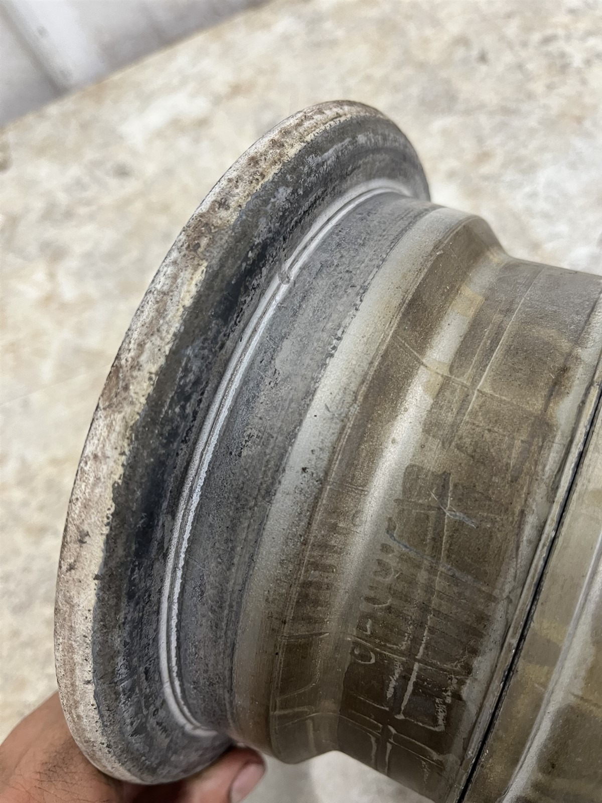 Grumman Yankee AA-1 Cleveland 40-86A 600 6.00 x 6 Main wheel rim hub 162-02700