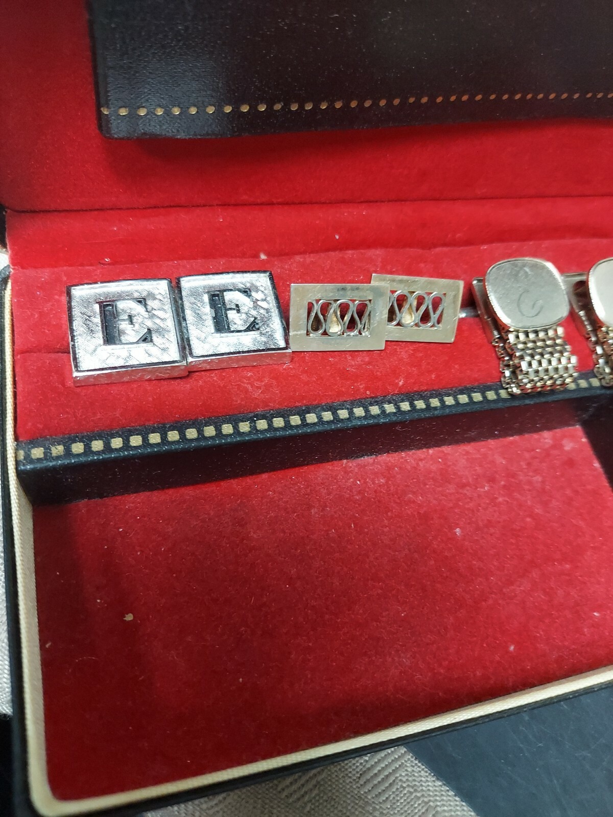 Black Knight Shields Box With "E" cufflinks 5 Total Sets