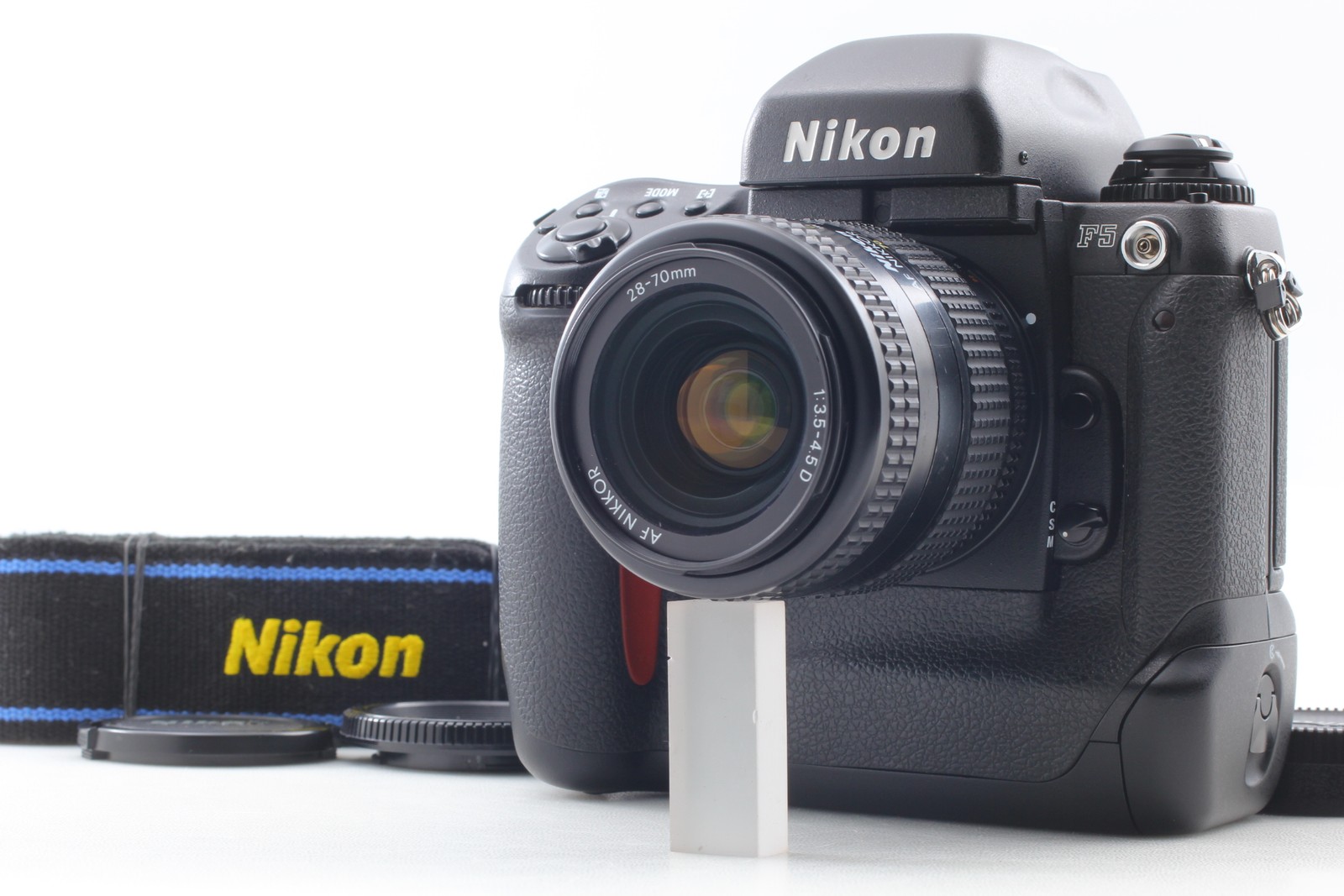 [NEAR MINT] Nikon F5 SLR 35mm Film Camera W/ AF 28-70 F/3.5-4.5 Lens From JAPAN
