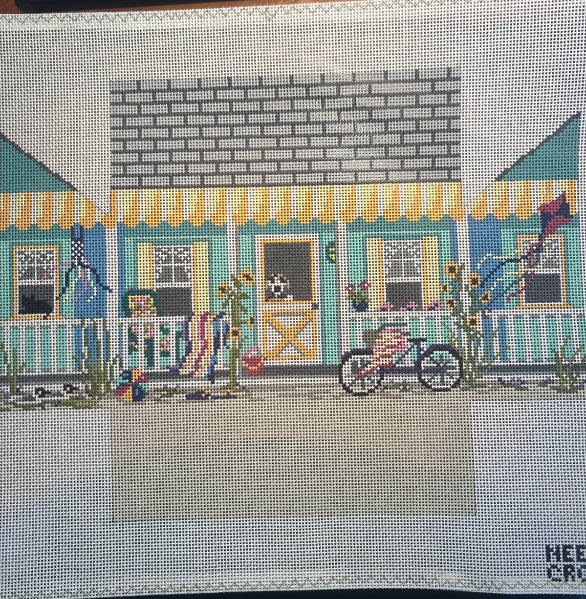 Needle Crossing Stand Up Summer Beach House 13 mesh 11" x 14" needlepoint