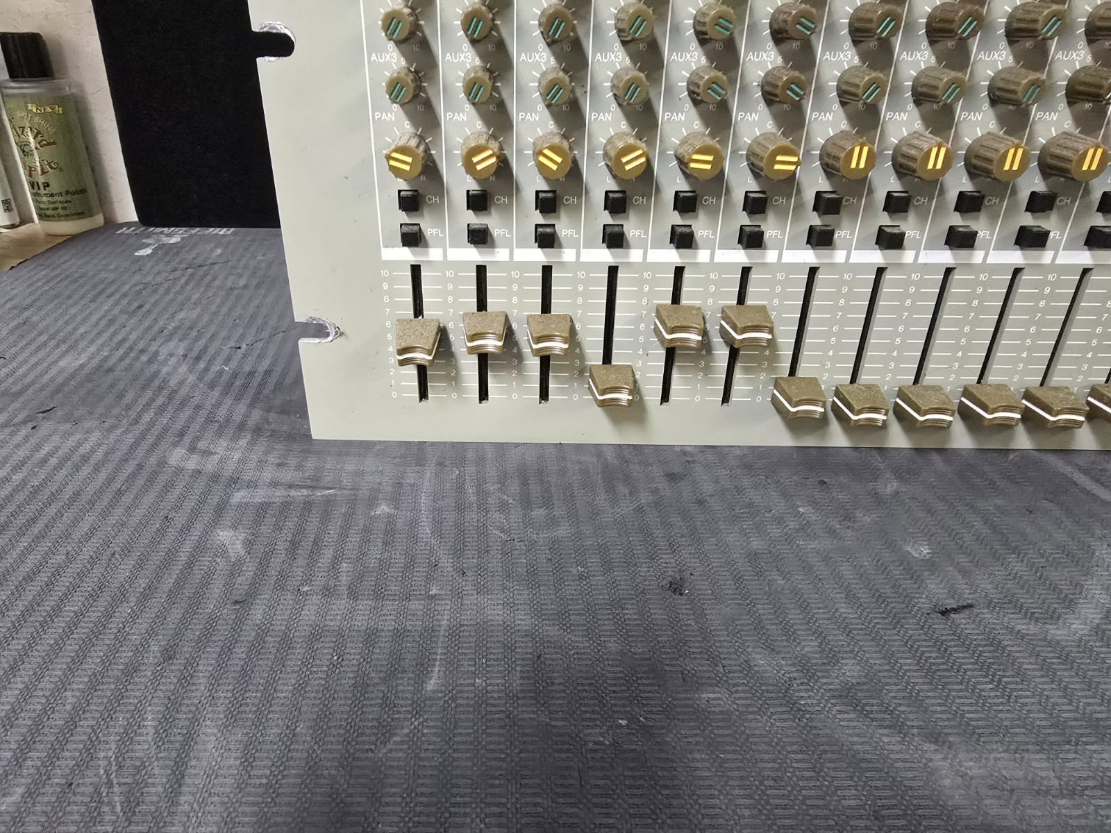 PHONIC PMX1600 16 CHANNEL Rack-Audio-Mixer Tested Working