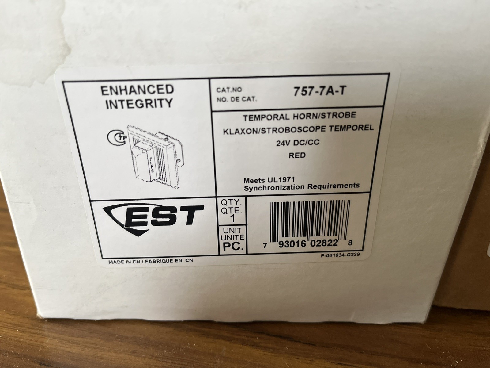 Edwards EST 757-7A-T TEMPORAL HORN/STROBE And weatherproof backbox.  New.