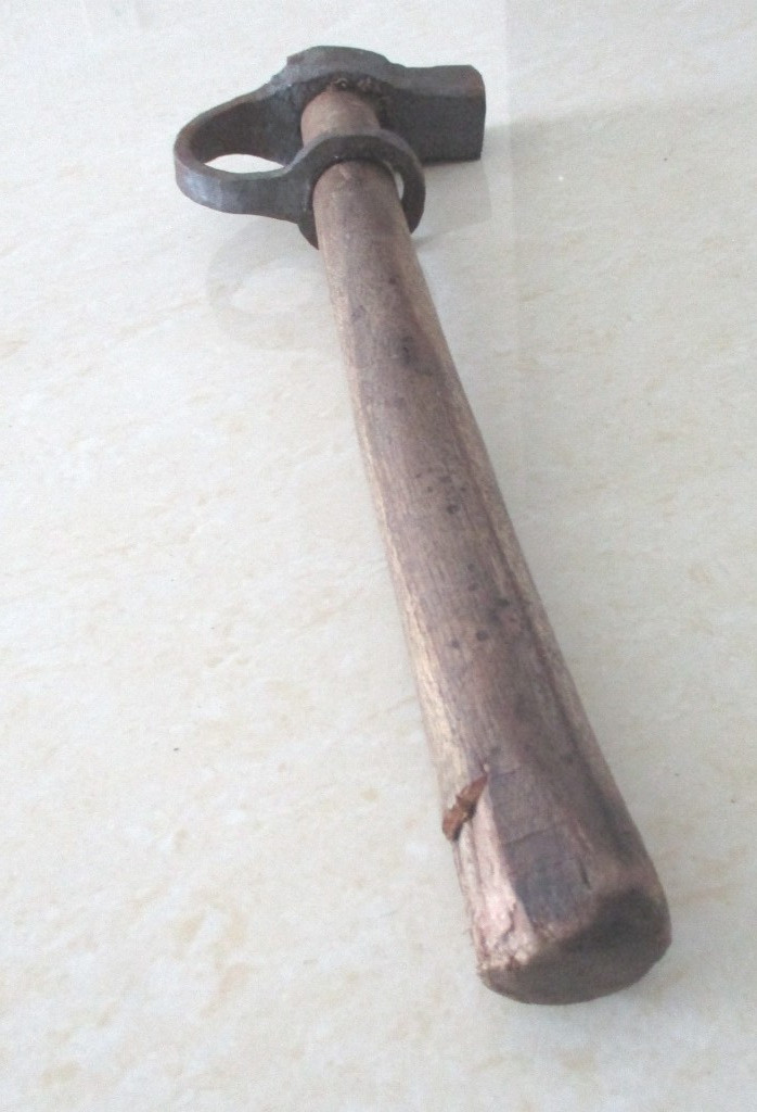 ANTIQUE TOOL HAMMER RARE UNUSUAL