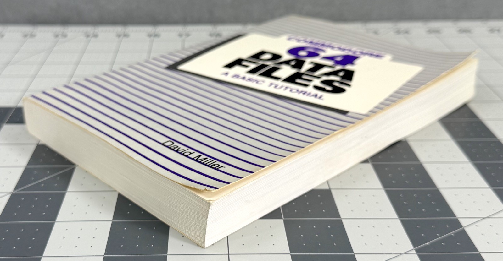 Commodore 64 Data Files A BASIC Tutorial 1984 David Miller