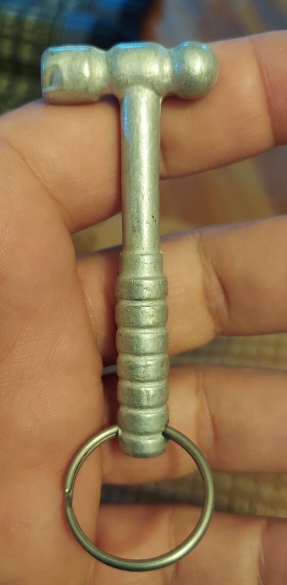Mini Hammer Mallet Keychain Key Ring Silver Color Aluminum?Vintage C143