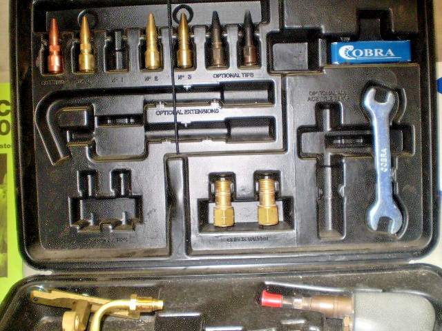 HENROB Cobra DHC-2000 Oxy-Acetylene Welding Cutting Torch Kit and Oxy Regulator