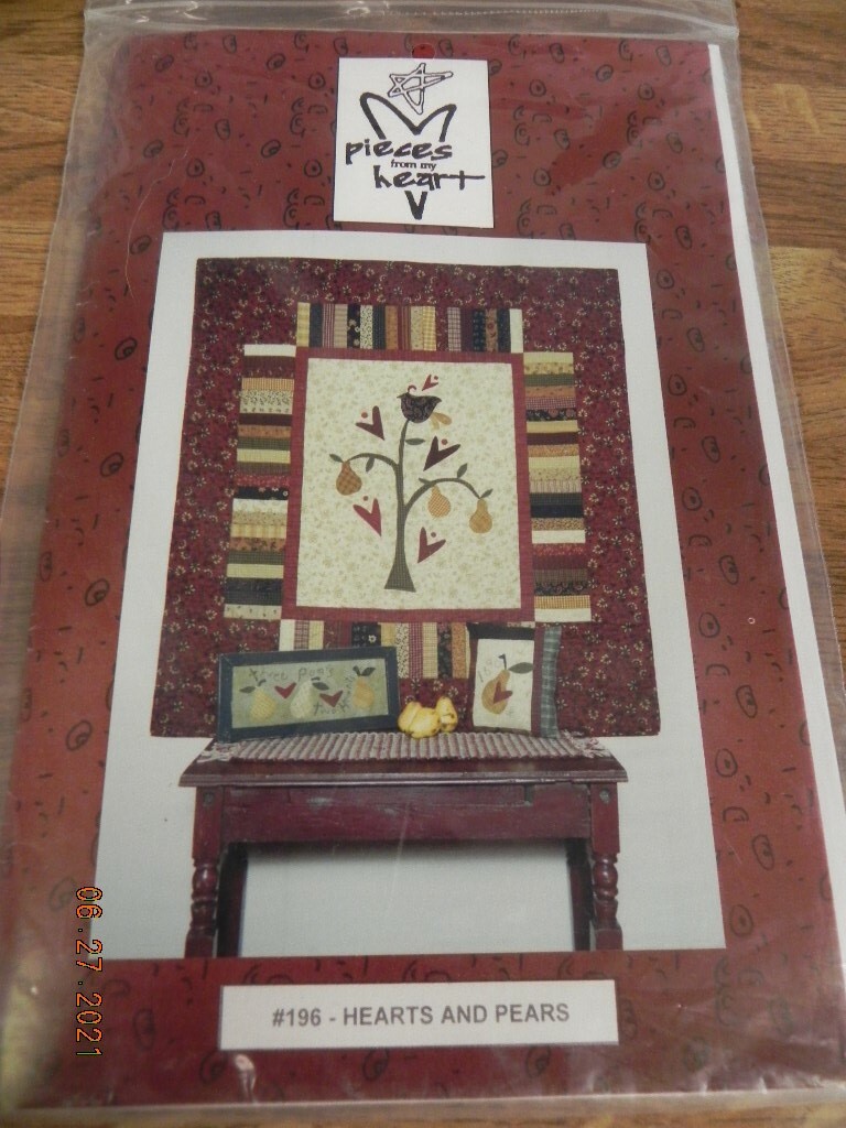 HEARTS & PEARS Quilt Pattern Wall Hanging.Pieces From My Heart..NEVER USED UNCUT