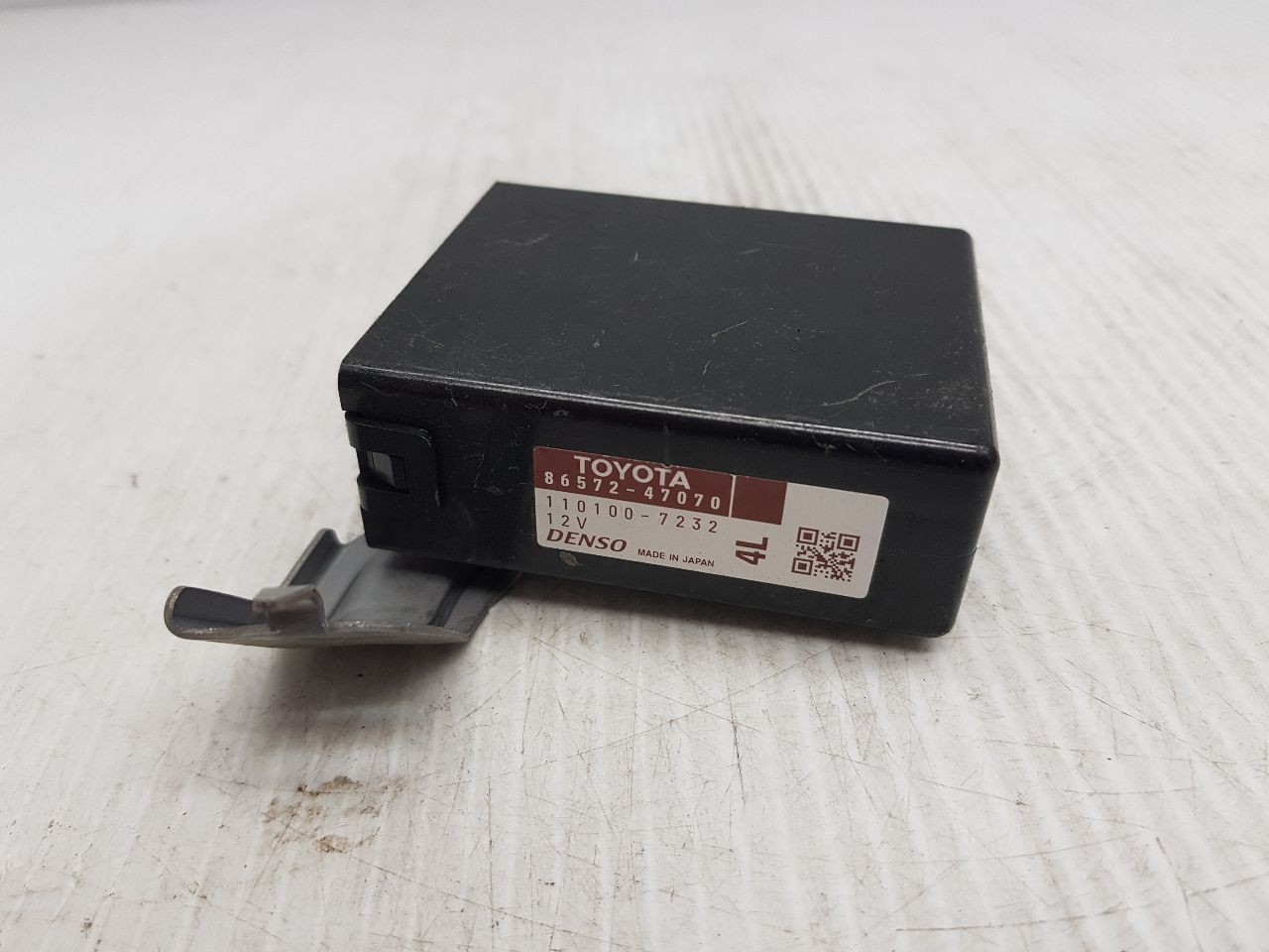 2012-2014 TOYOTA PRIUS VEHICLE APPROACHING SPEAKER OEM 86572-47070